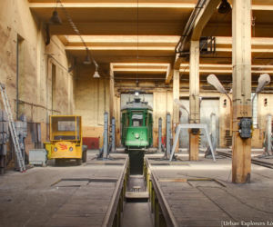 Najstarsza zajezdnia tramwajowa w Łodzi sfotografowana przez Radka Stępnia z Urban Explorers Łódź