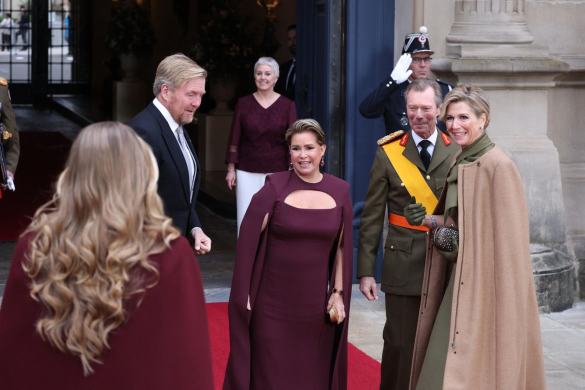 Wielki książę Luksemburga Henryk abdykował.