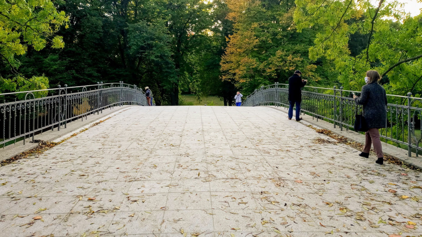 Wyremontowany mostek nad Rusałką