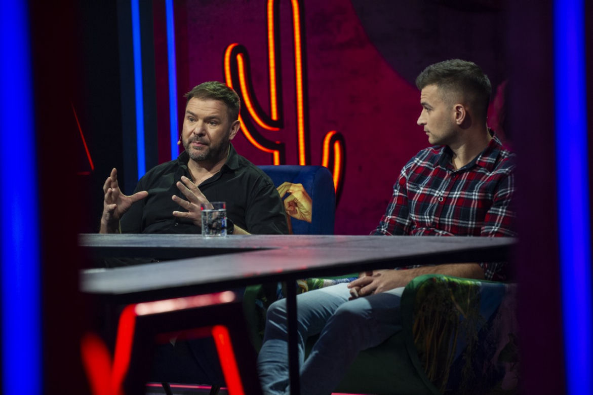 Tomasz Karolak i Jakub Małecki w "Tego się nie wytnie"