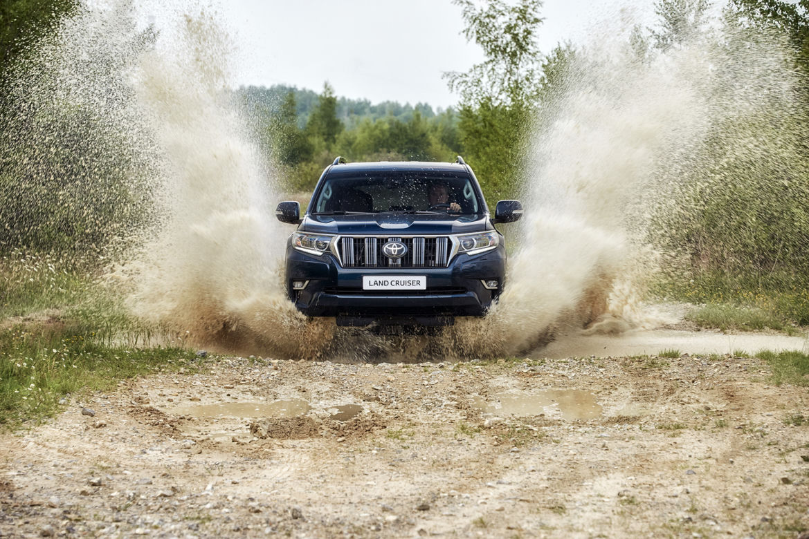 nowa Toyota Land Cruiser