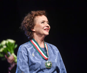 Pamiętacie jej debiut w Czterdziestolatku? Tak przez dekady zmieniała się Joanna Szczepkowska