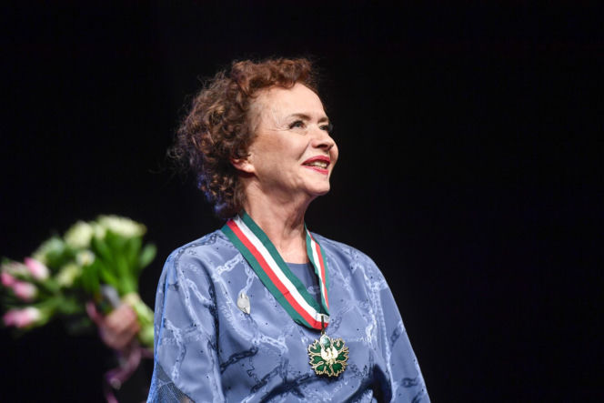 Pamiętacie jej debiut w "Czterdziestolatku"? Tak przez dekady zmieniała się Joanna Szczepkowska