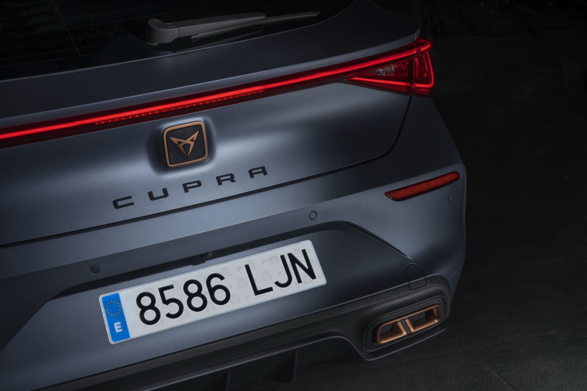 Nowa Cupra Leon (2021)