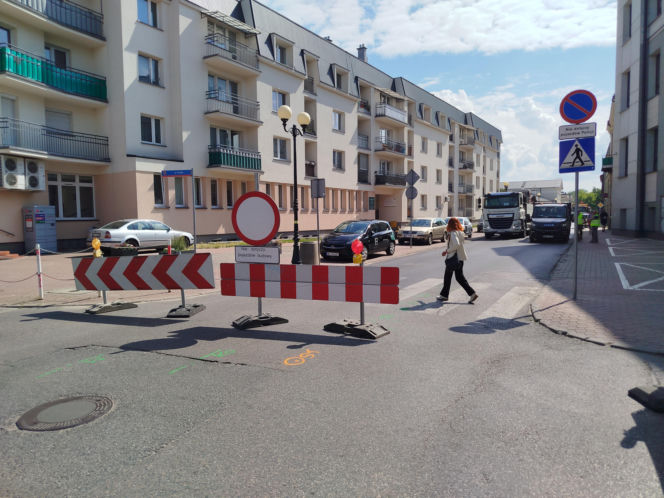 Od 1 czerwca roboty i utrudnienia na ul. Biskupa Świrskiego w Siedlcach! Fragment drogi został zamknięty dla ruchu
