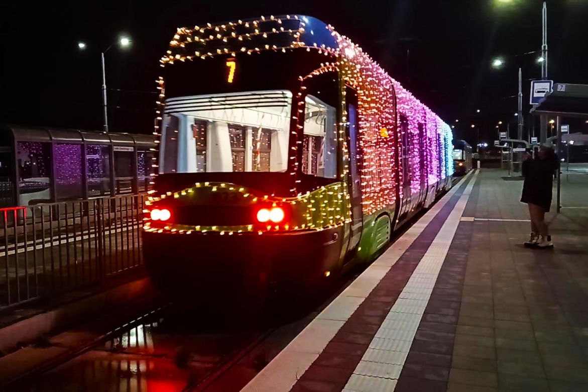 "Świąteczna Siódemka" jeździ po Szczecinie