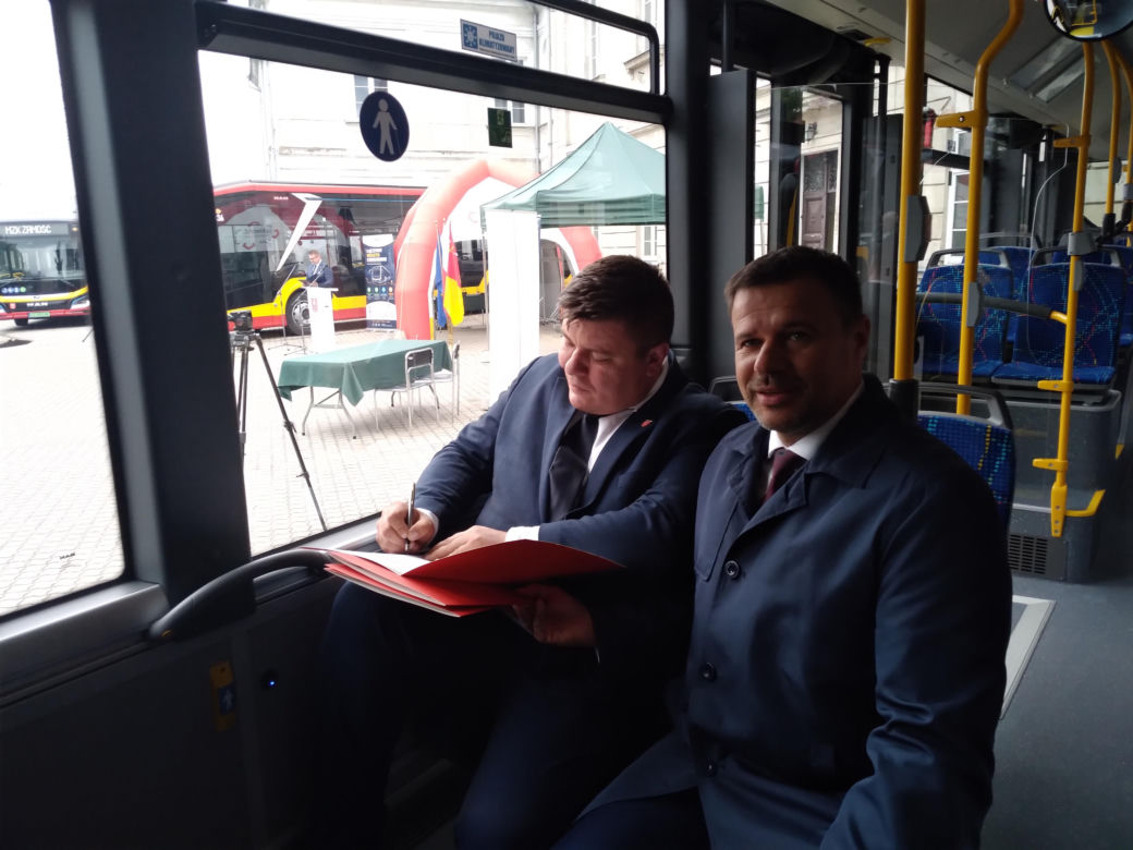 Przekazanie nowych autobusów
