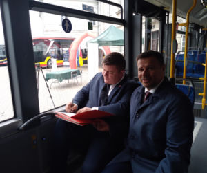 Przekazanie nowych autobusów