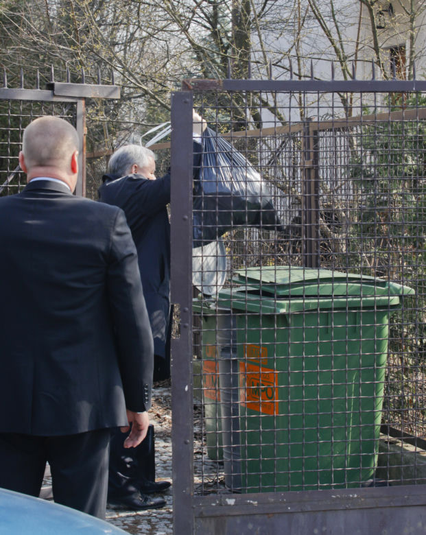 Kaczyński zapłaci więcej za śmieci