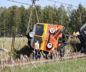 Wstrząsające zdjęcia z katastrofy kolejowej na Mazowszu