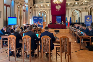 Radni zdecydowali: rewolucja w tarnowskiej edukacji staje się faktem