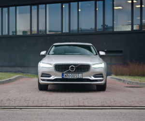 Volvo S90 D4