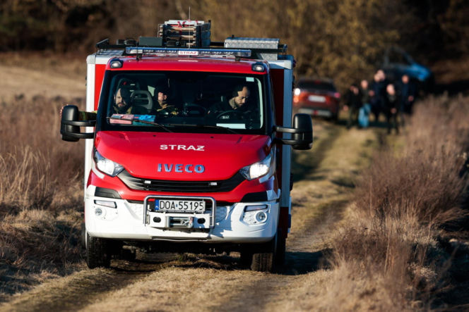 Ogromne siły policji pod Wrocławiem. Szukają zaginionej aktorki. Znaleziono rozbite auto!