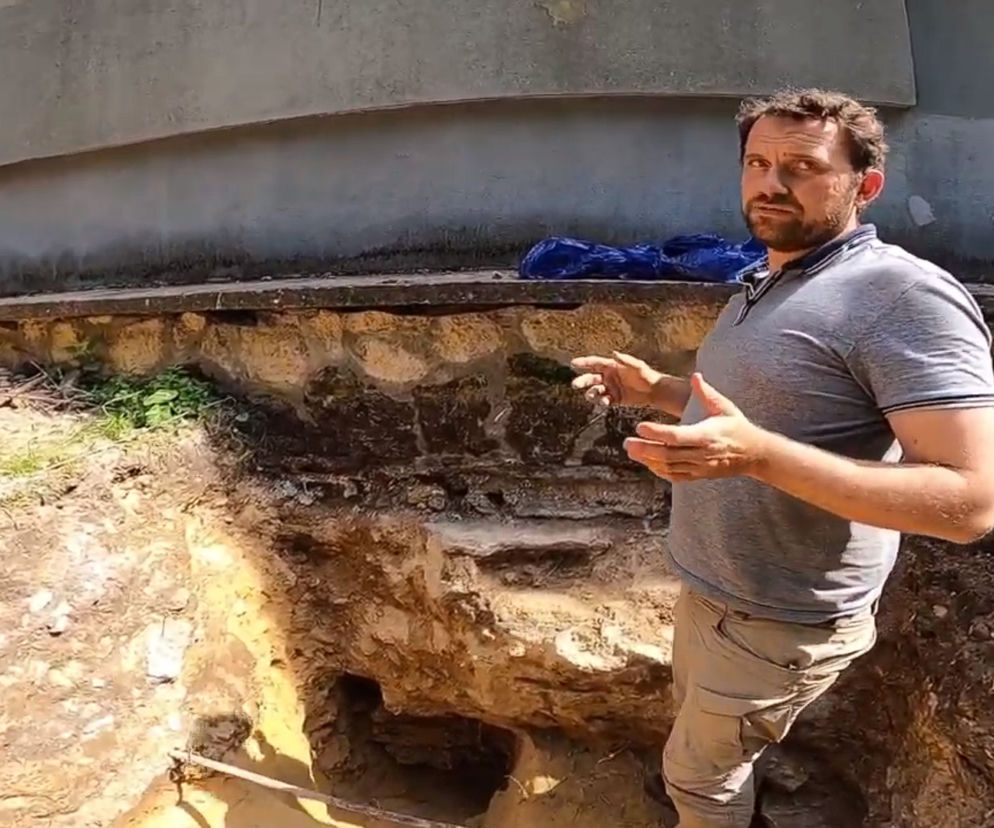 Archeolog odkrywa kolejne tajemnice zabytków w Szydłowie. Badania relacjonuje w sieci