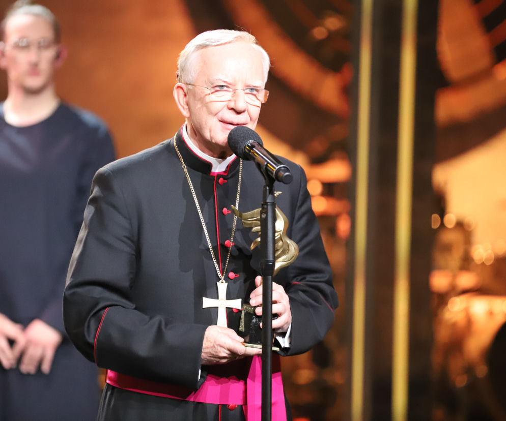 Lewica oszaleje z wściekłości. Jędraszewski dostał za coś takiego nagrodę! Arcybiskup wysłuchiwał fali komplementów