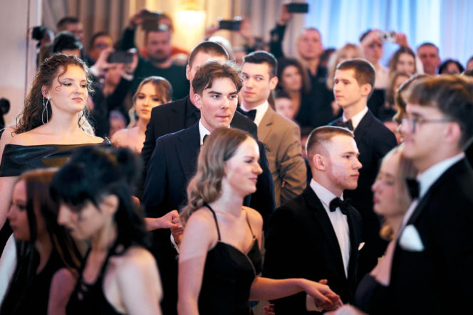 Studniówka siedleckiej Królówki 2026 - walc i polonez