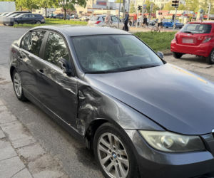 36-latek w BMW nie ustąpił motocykliście. 59-latek wylądował w szpitalu
