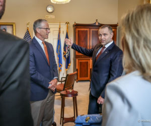 Karol Nawrocki rozmawiał z amerykańskimi senatorami. Głównym tematem wojska USA w Europie