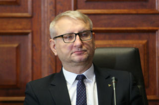 Wyleciał z PiS przez romans z piękną Izabelą. Twierdziła, że jest zboczeńcem i wcieleniem diabła