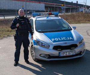 Bohaterski policjant uratował ludzi z ognia! Dziś potrzebuje pomocy