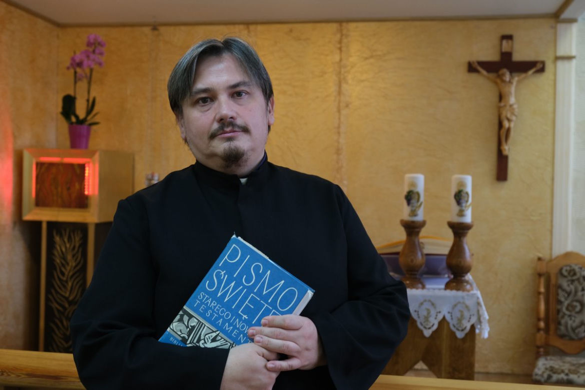 Ksiądz ratownik