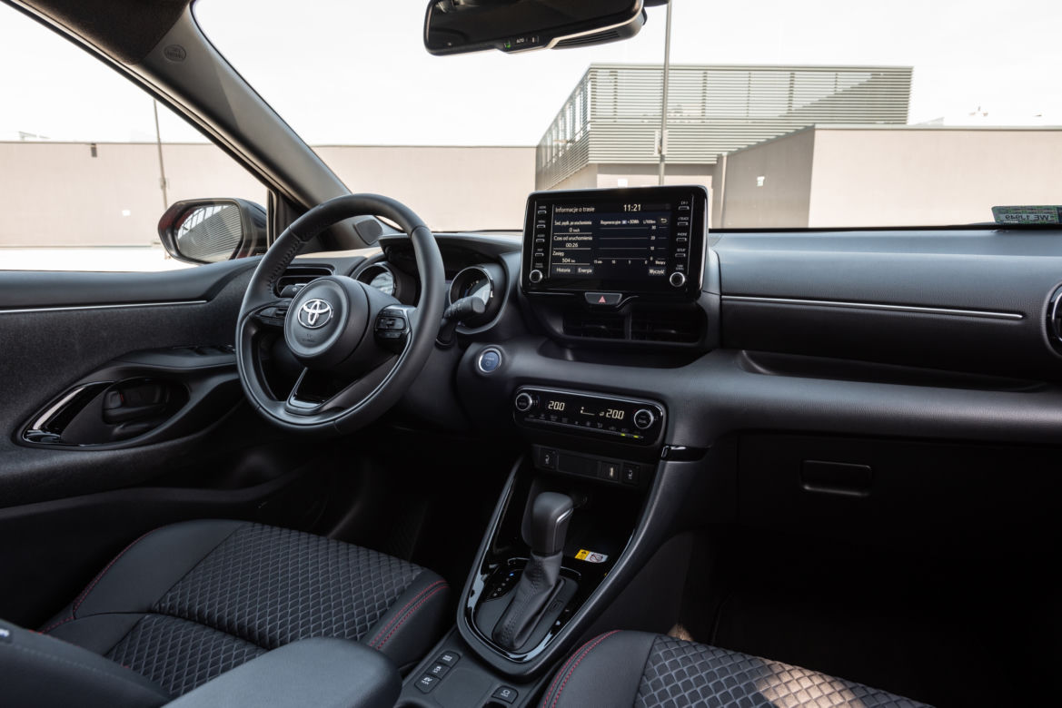 2020 Toyota Yaris 1.5 HYBRID Premiere Edition (Tokyo Fusion)