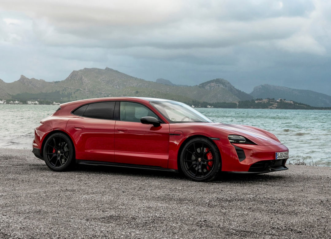 Porsche Taycan GTS Sport Turismo