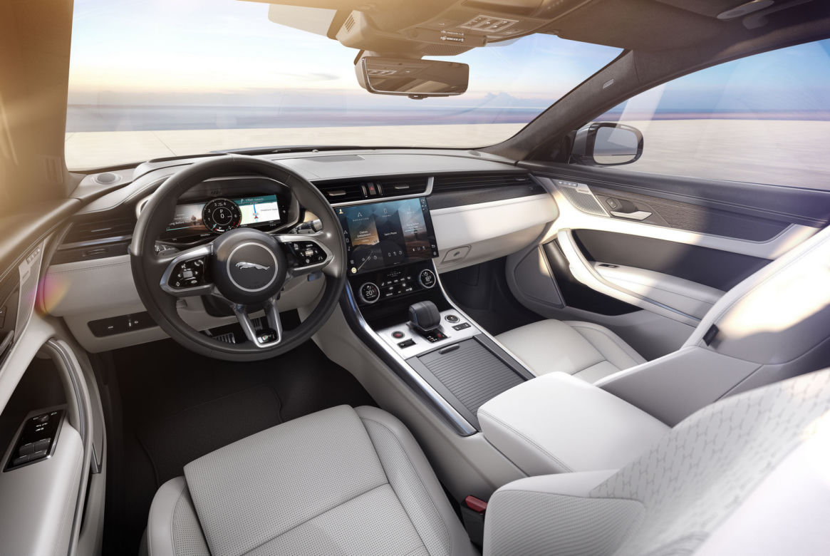 Nowy Jaguar XF (2021)