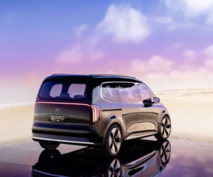 Mercedes-Benz EQT (2021)