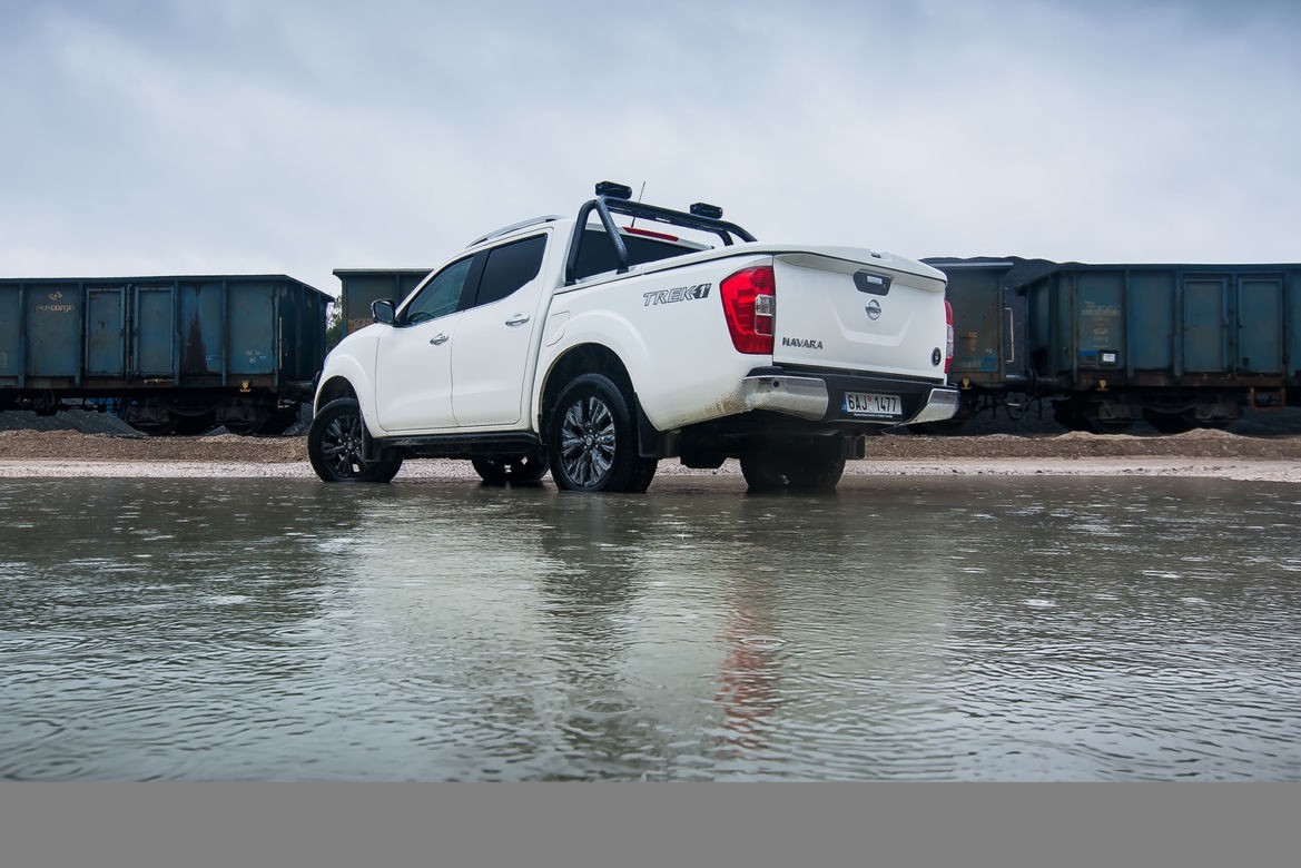 Nissan NP300 Navara Trek-1° 2.3 dCi 190 KM 7AT