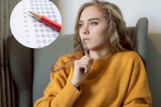 Quiz skojarzeniowy. Wybierz odpowiedź, która nie pasuje