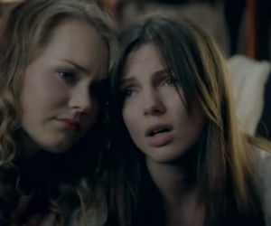To nie koniec świata odcinek 8. Anka (Karolina Gorczyca), Ula (Magdalena Lamparska)