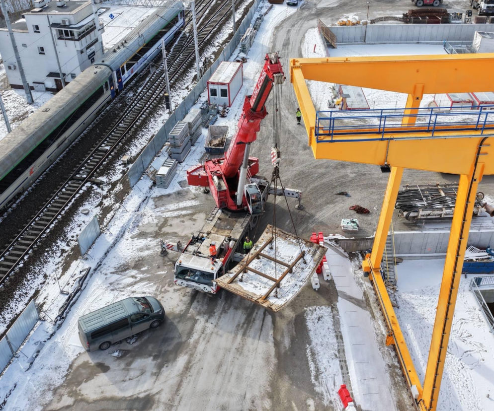 Druga dostawa części gigantycznej maszyny TBM ze Stanów już w Łodzi