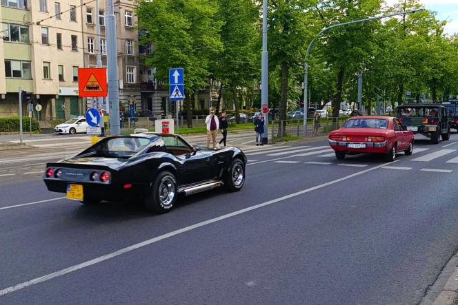Parada zabytkowych pojazdów w Szczecinie