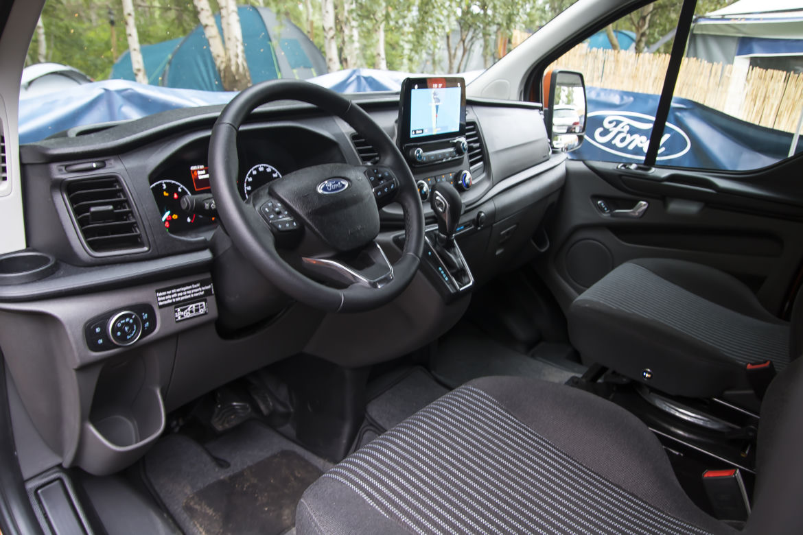 Ford Transit Custom Nugget EcoBlue 170 KM A6