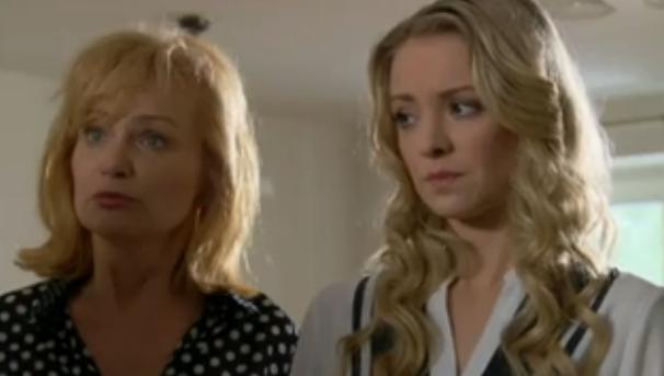 M jak miłość odc. 1075.  Dorota (Katarzyna Żak), Joanna (Barbara Kurdej-Szatan)