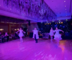 Zabawa u boku celebrytów, potem powrót do szpitalnej rzeczywistości. Tak Anita i Adrian weszli w Nowy Rok