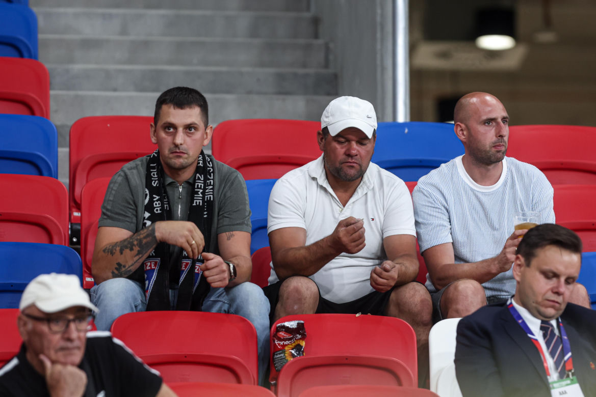 Górnik Zabrze - Termalica Nieciecza. Niesamowita atmosfera na Arenie Zabrze! Kibice Górnika dopingują swoją drużynę