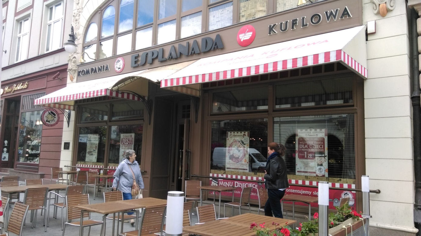 Esplanada, Piotrkowska 100
