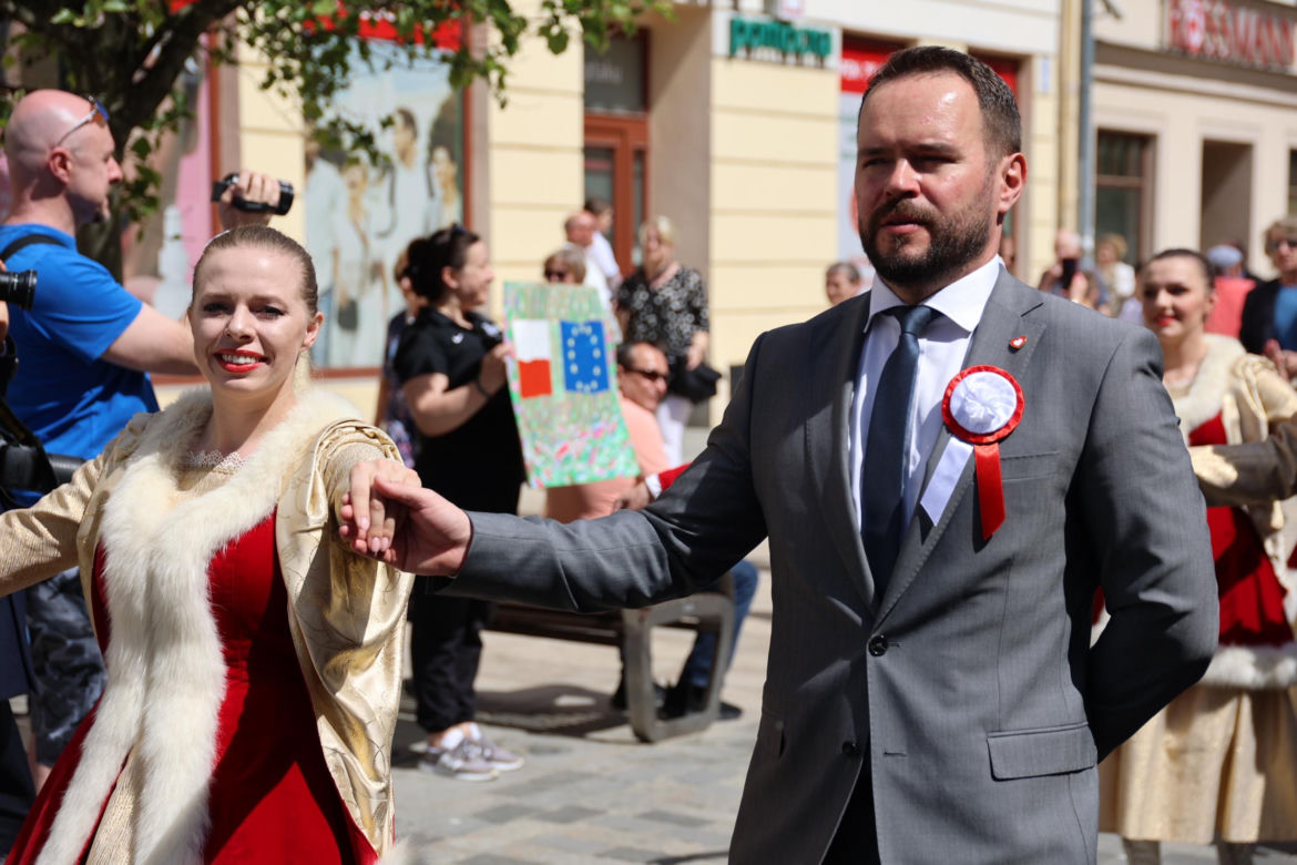 420 par zatańczyło tradycyjnego „Poloneza dla Lublina”! 
