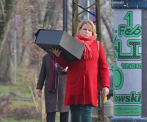 Katarzyna Bosacka w parku