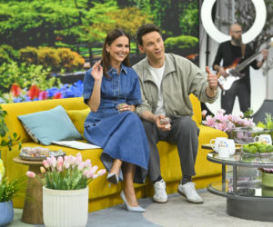 Total look rodem z lat 80. wraca do łask. Zobacz, jak noszą go Paulina Sykut-Jeżyna i Katarzyna Sokołowska