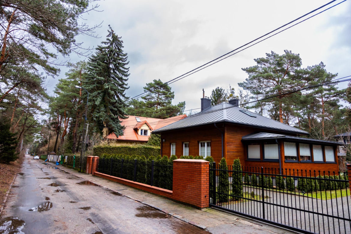 Boernerowo w Warszawie - zdjęcia drewnianego osiedla, miasta-ogrodu