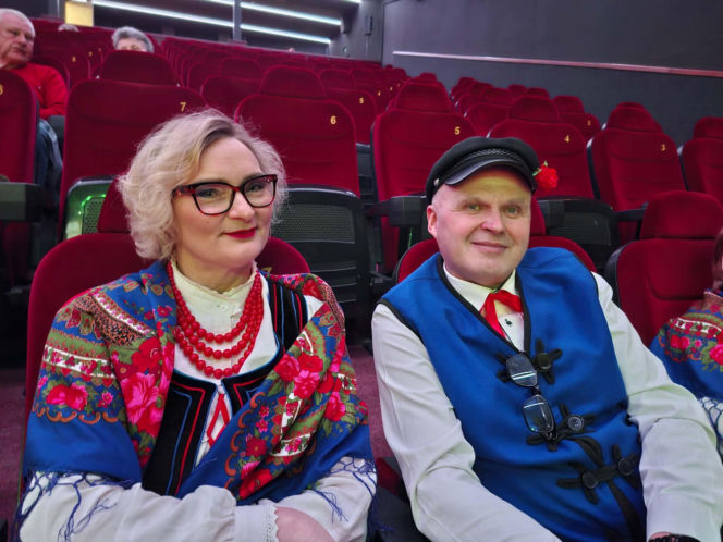 Starachowice tętnią tradycją! Trwa pierwszy Festiwal Kół Gospodyń i Gospodarzy Wiejskich „Lokalne pasje”