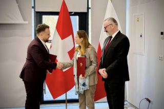 Prezydent Marek Materek podpisał umowę na rekordowe miliony ze Szwajcarii