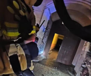 Pożar przy ul. Warszawskiej w Toruniu. Strażacy pokazali film z akcji. Wszystko widać!