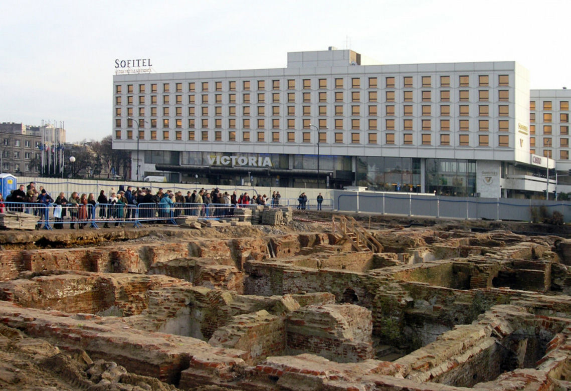 Rozkopią plac Piłsudskiego. Wielkie wykopaliska przy Grobie Nieznanego Żołnierza