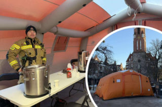 Pomorze walczy z zimnem! Gorący namiot ratuje mieszkańców Sopotu. Pomieszczenie z kawą i herbatą otwarte 24h [GALERIA]
