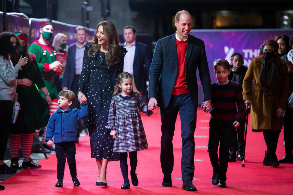 Kate Middleton i książę William z dziećmi