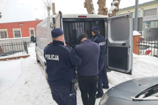 Trzech mężczyzn trafiło do aresztu, a kolejni mają dozór i zakaz zbliżania się do pokrzywdzonych